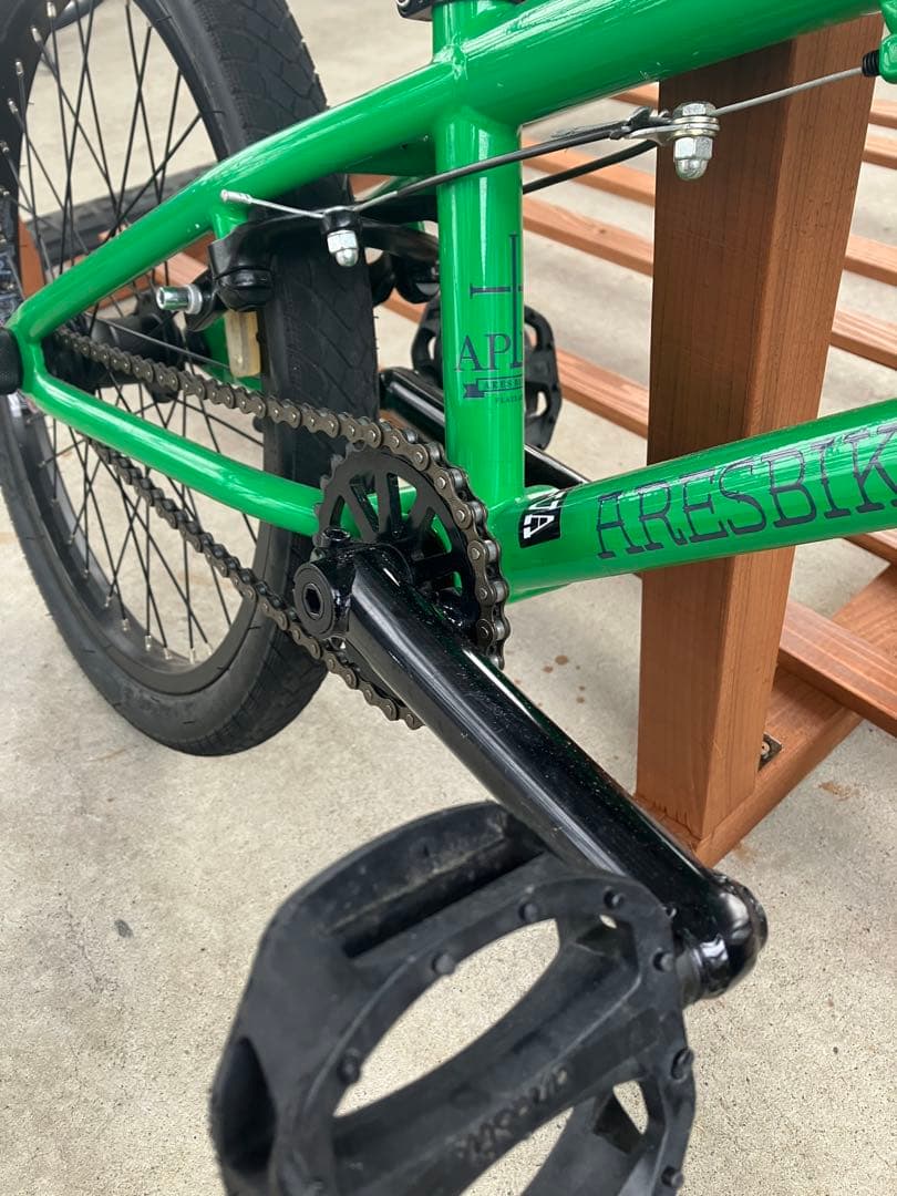 (送料無料)ARES BIKES APLUSグリーン