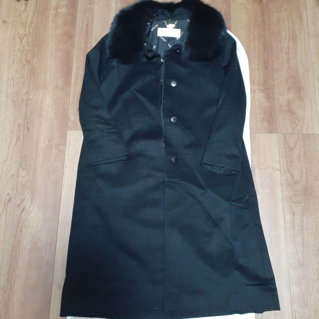 BALMAIN ロングコート ファー付き、色ブラック、　サイズ９