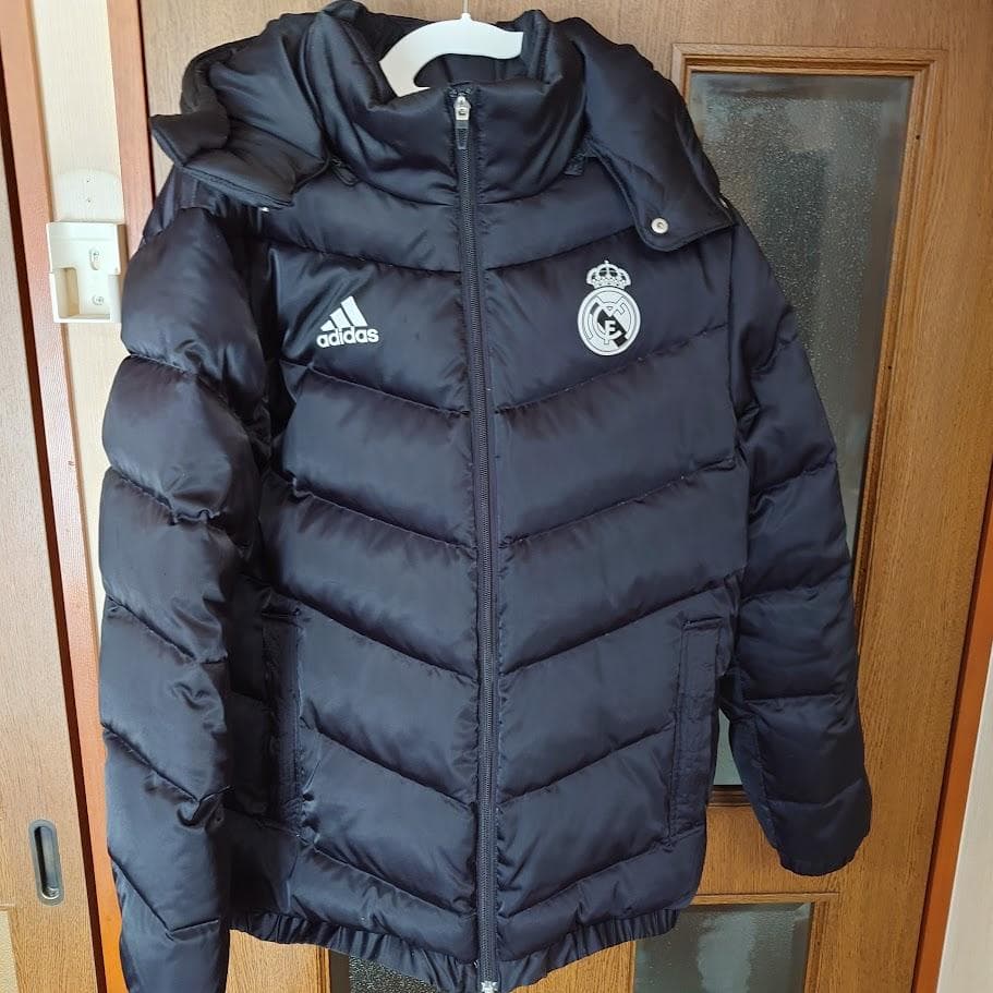 ☆adidas レアル・マドリードダウンジャケット☆L - メルカリ