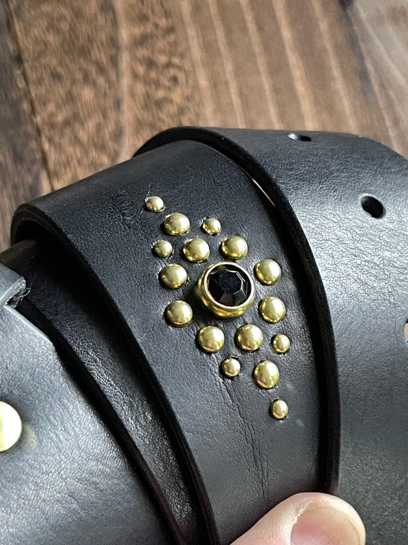 ディッキーズ874専用スタッズベルト 真鍮 ミッスーリ HTC CALEE - メルカリ