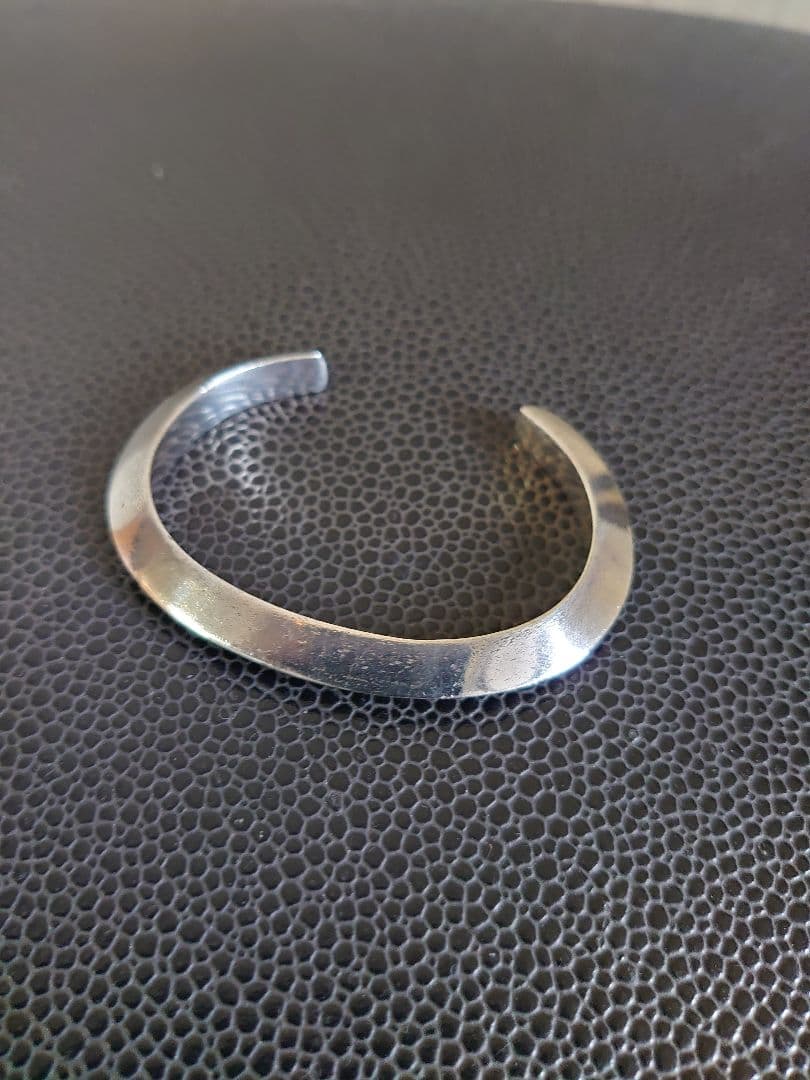 ファンタスティックマン トライアングル バングル