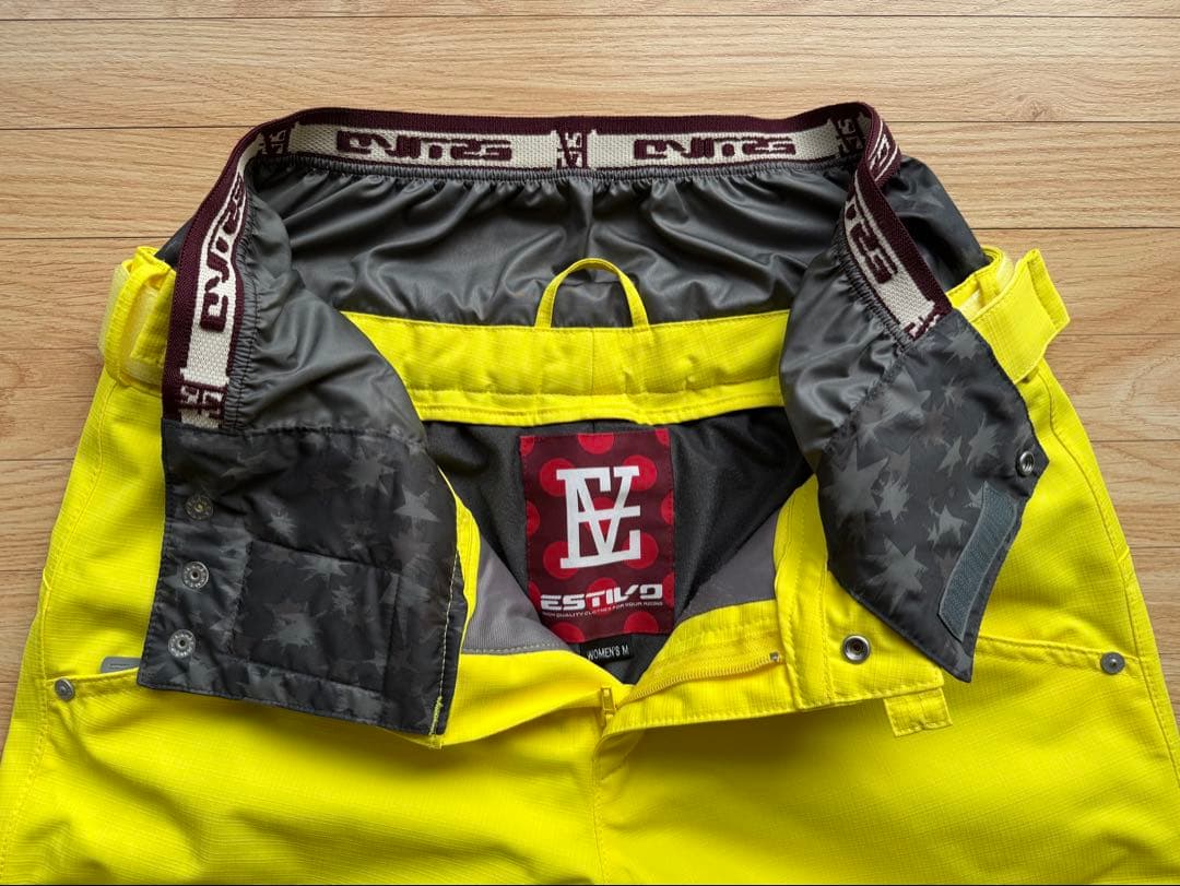 お値下げ‼️【ESTIVO】スノーボードウェアセット⭐︎上下Mサイズ /デニム&黄色