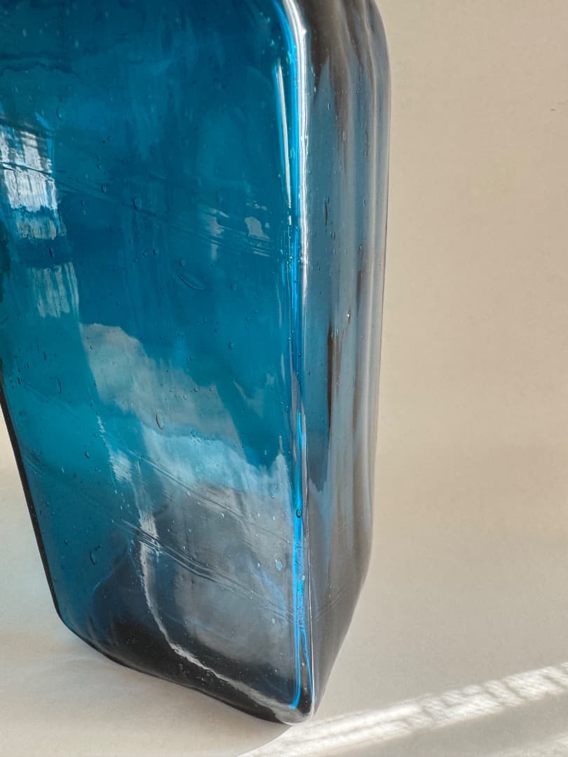 小谷眞三　倉敷ガラス　角長瓶