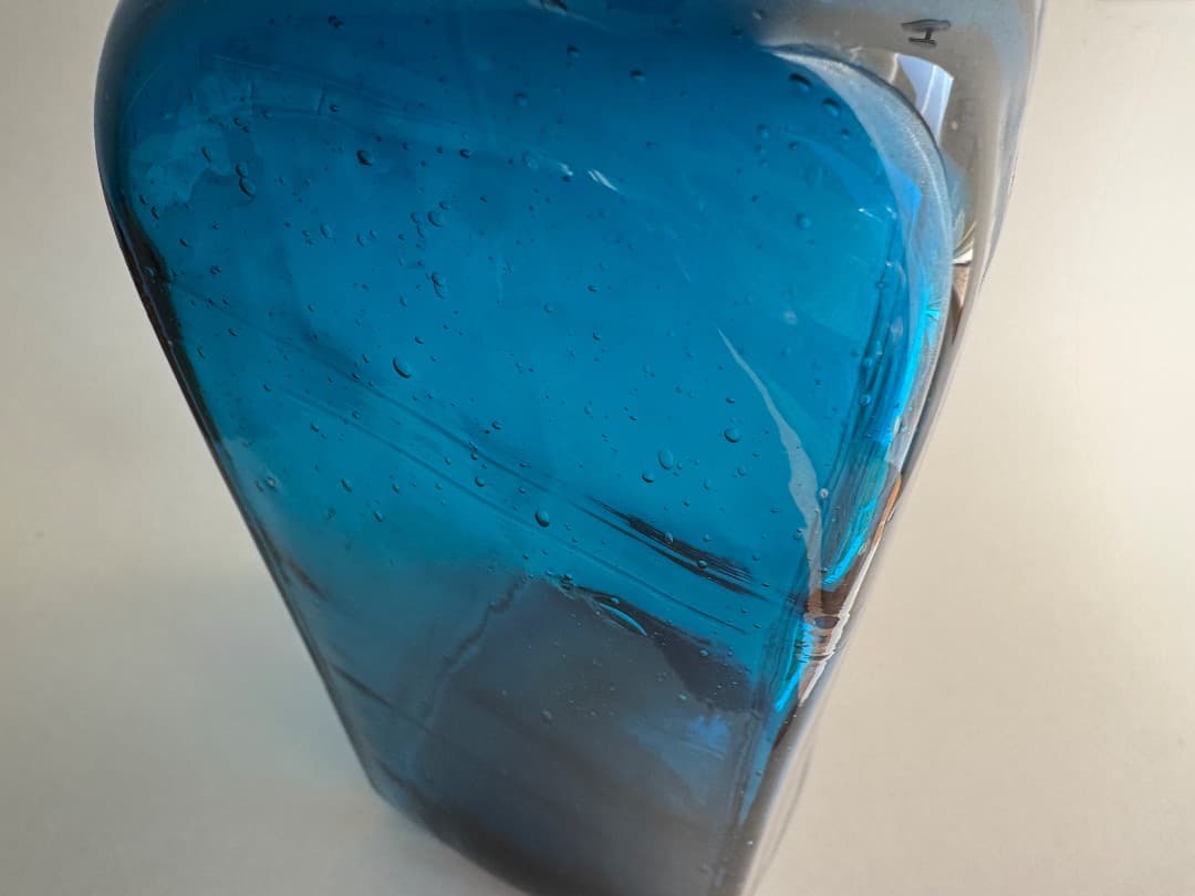 小谷眞三　倉敷ガラス　角長瓶