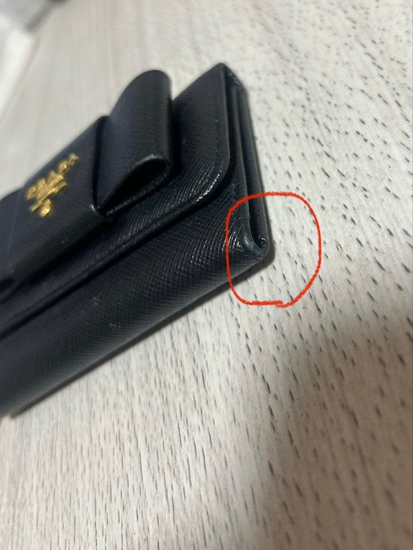 PRADA ブラック サフィアーノレザー キーケース