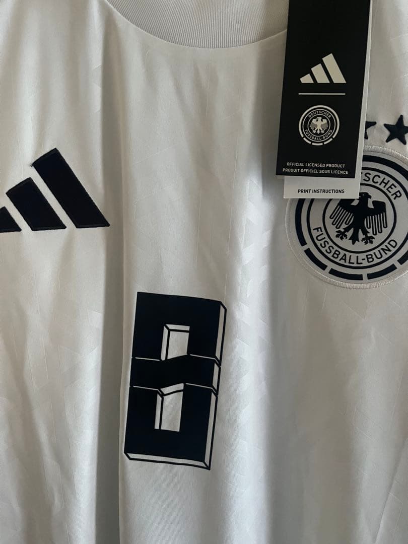 ドイツ代表 2024 正規品 ♯８　クロース ￼ ホームユニフォーム ＸＬ