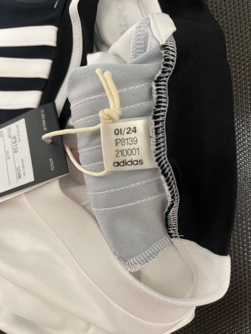 ドイツ代表 2024 正規品 ♯８　クロース ￼ ホームユニフォーム ＸＬ