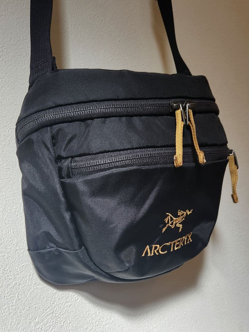 【希少】ビームス別注　アークテリクス　ブラック　ゴールド　マンティス2