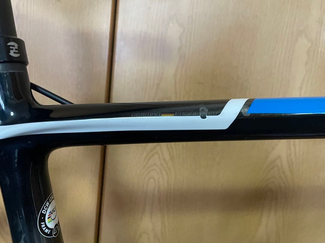 FOCUS IZALCO TEAM SL 電動アルテグラ　11速