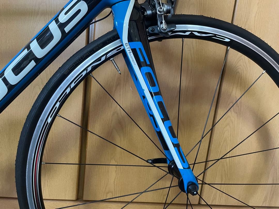 FOCUS IZALCO TEAM SL 電動アルテグラ　11速