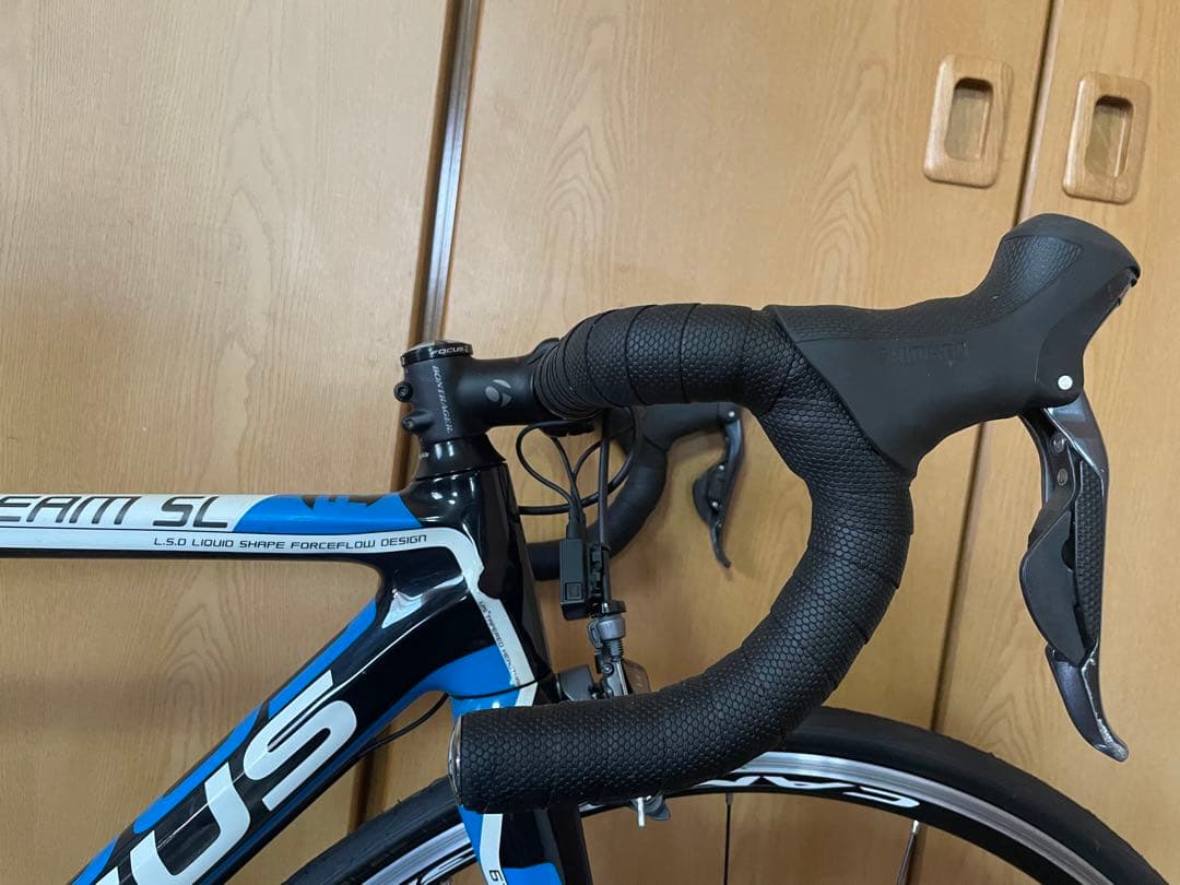 FOCUS IZALCO TEAM SL 電動アルテグラ　11速