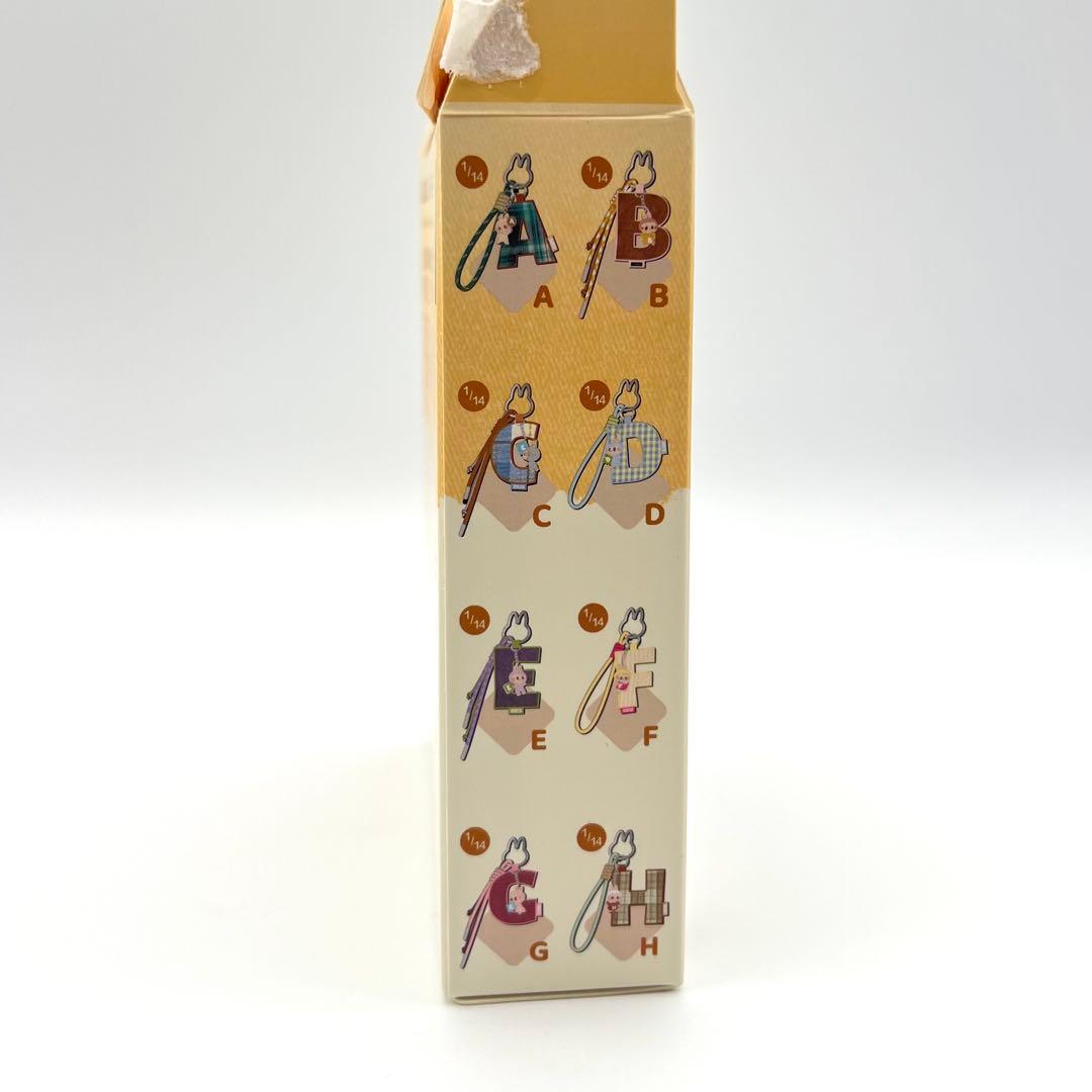 【希少】PIN FOR LOVE イニシャルチャーム　シークレット　【♡】ハート