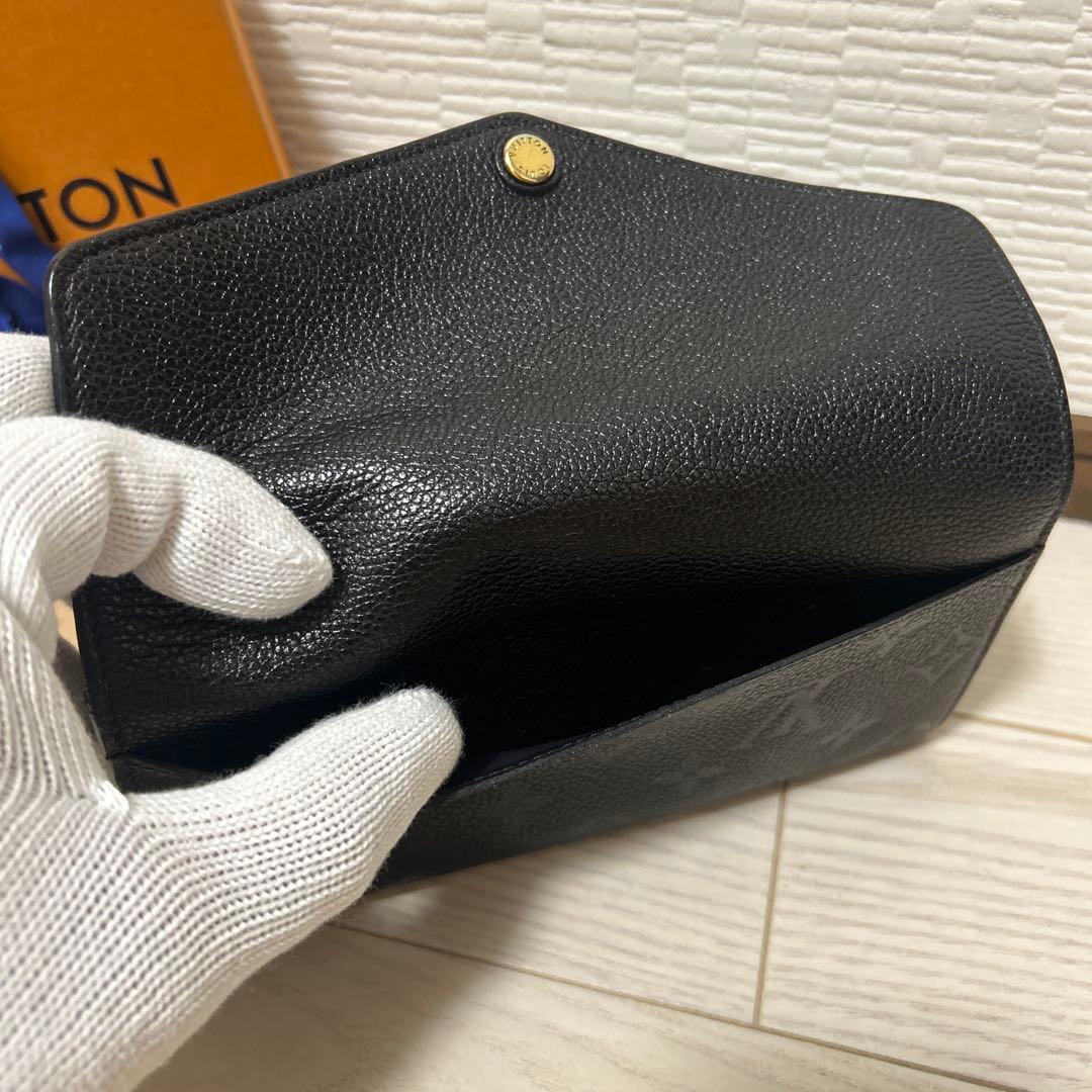 LOUIS VUITTON ポルト・フォイユ・サラ・モノグラム・アンプラント