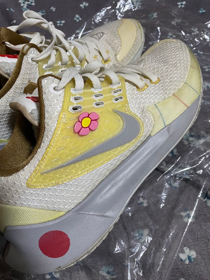 激レア！Nike Kyrie low2 スポンジボブコラボ サンディーver