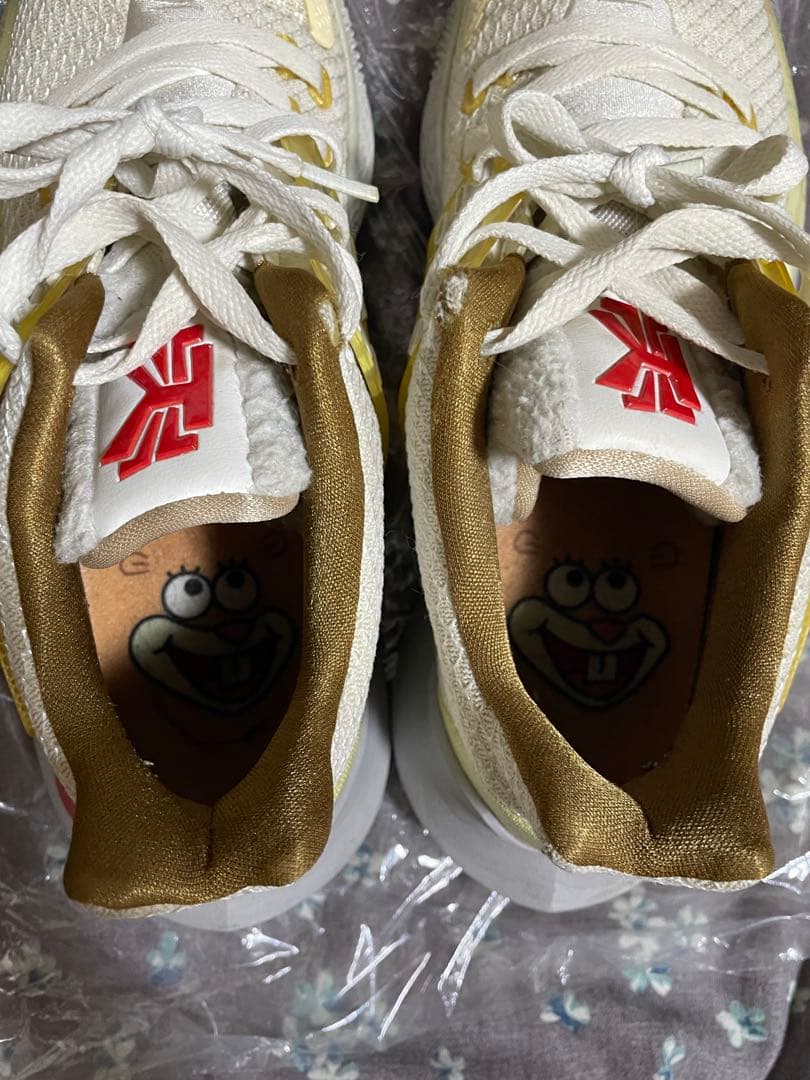 激レア！Nike Kyrie low2 スポンジボブコラボ サンディーver