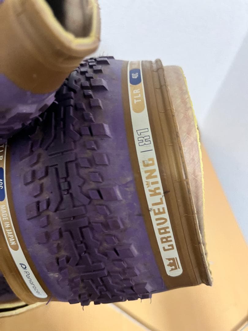 GRAVEL KING X１ LTD 700×40C　パープル　サイドタンカラー