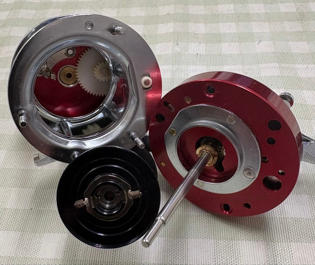 アブガルシア アンバサダー プロロケット 5500CS レッド Abu