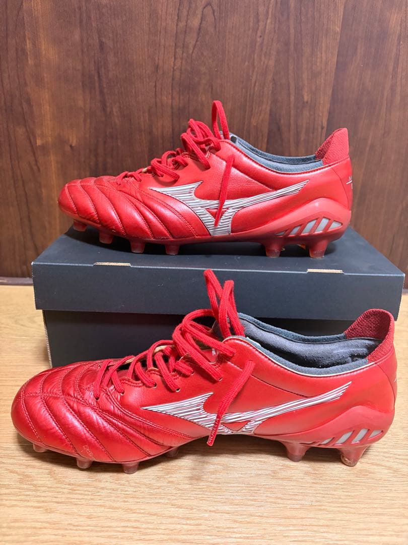 Mizuno Morelia NEO III サッカーシューズ レッド