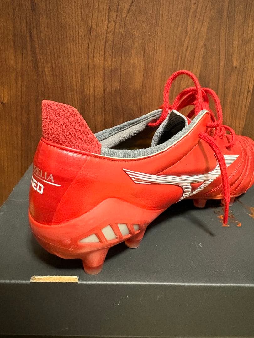 Mizuno Morelia NEO III サッカーシューズ レッド