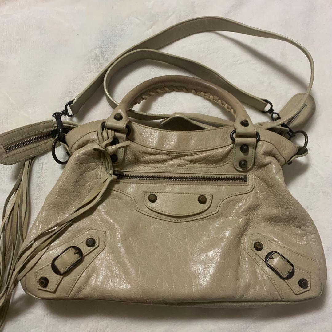 バレンシアガ　バッグ