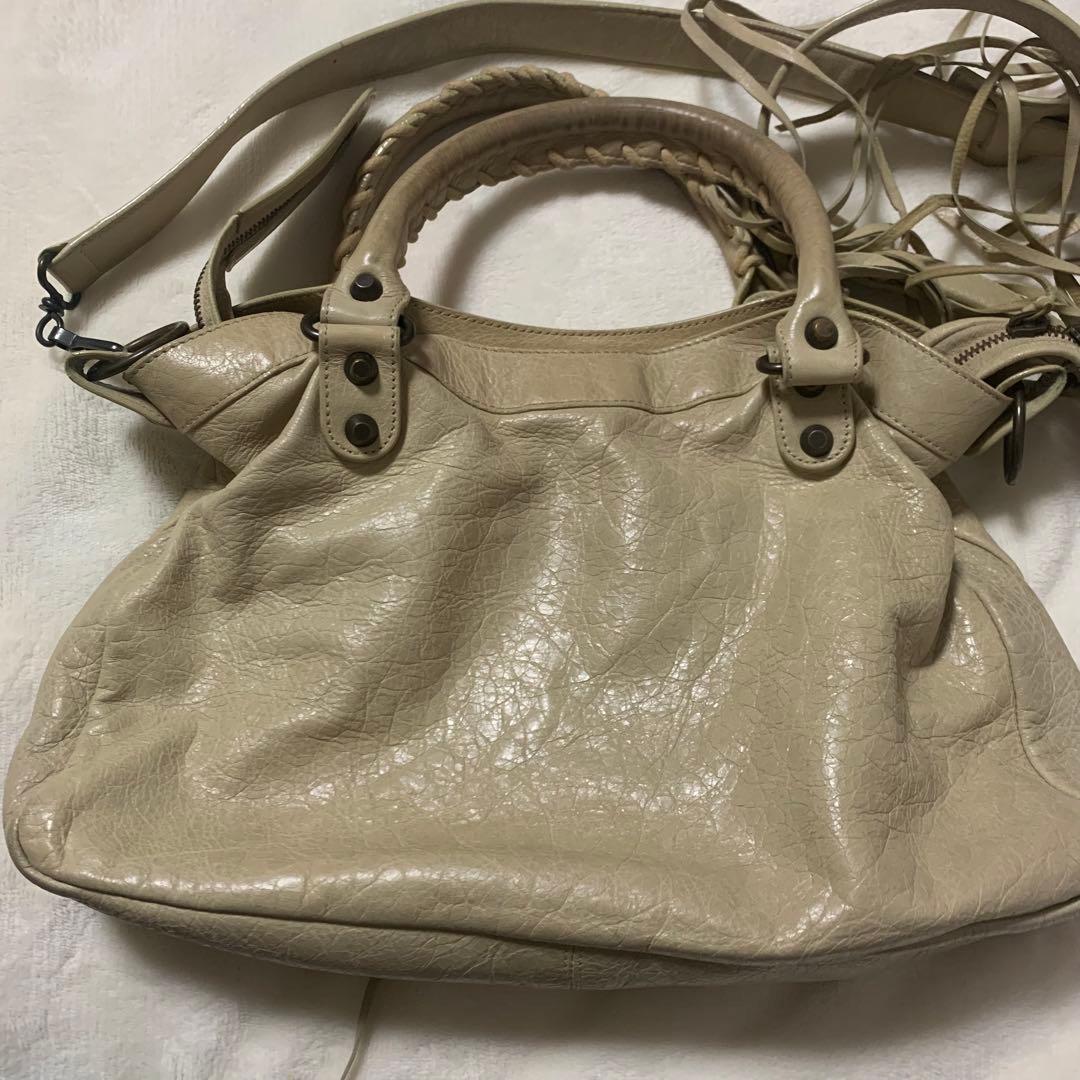 バレンシアガ　バッグ