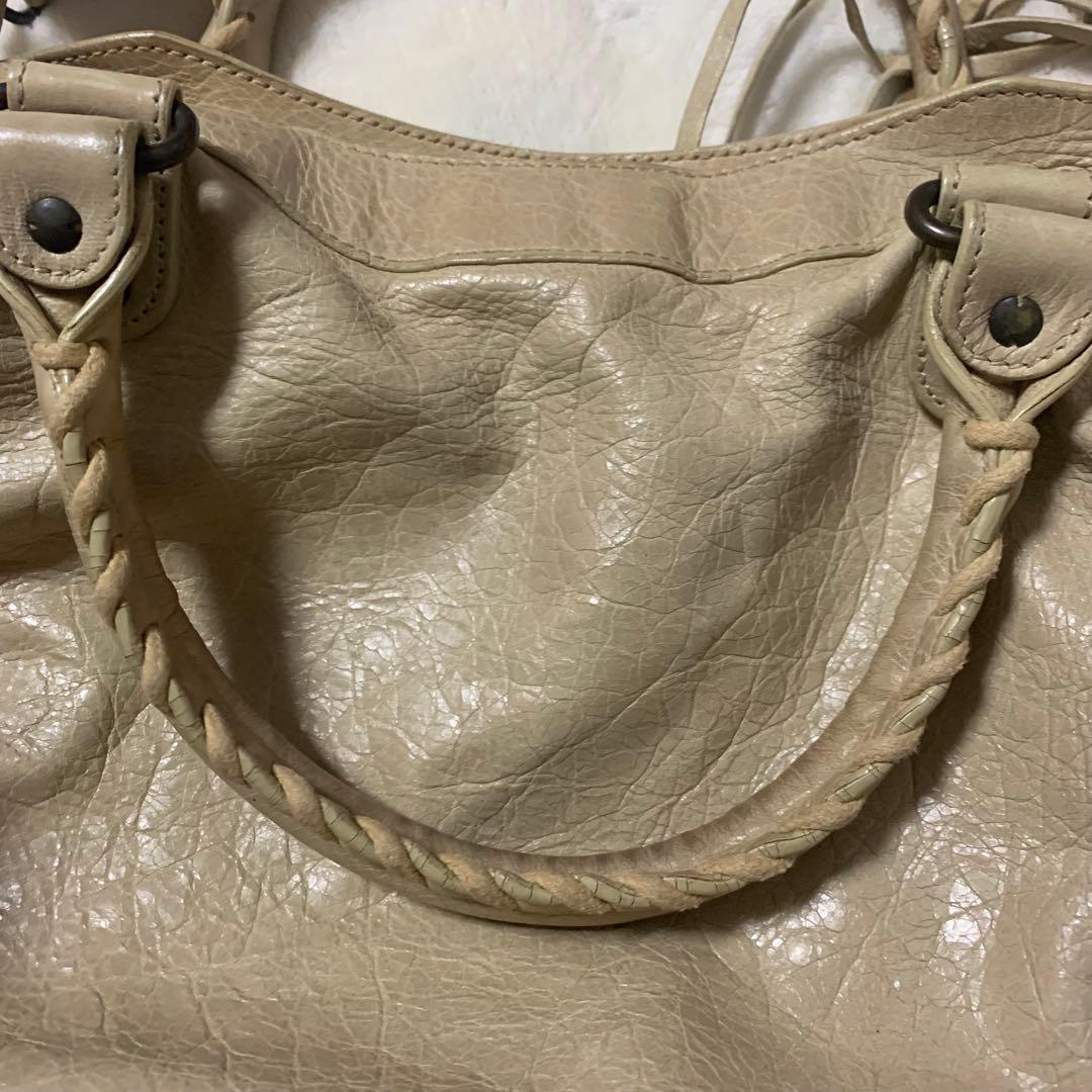 バレンシアガ　バッグ