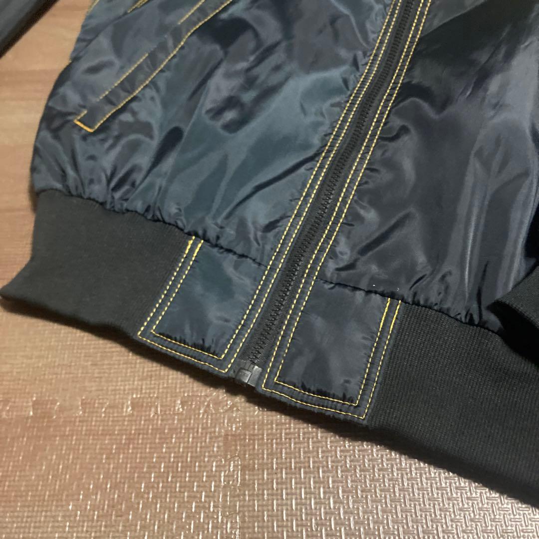 ⭐︎阪神タイガース　デサント製　グランドジャケット　Mサイズ