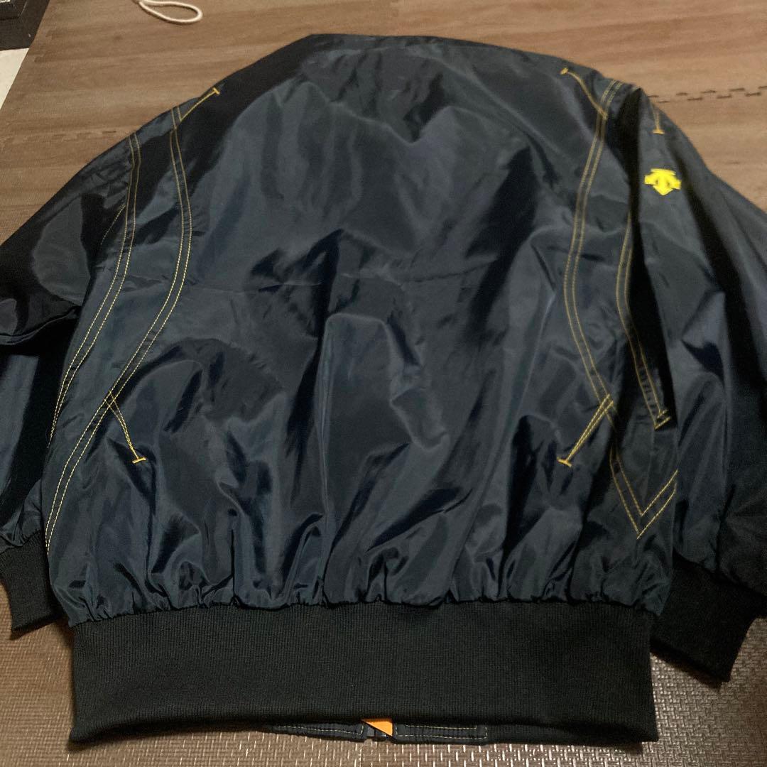⭐︎阪神タイガース　デサント製　グランドジャケット　Mサイズ