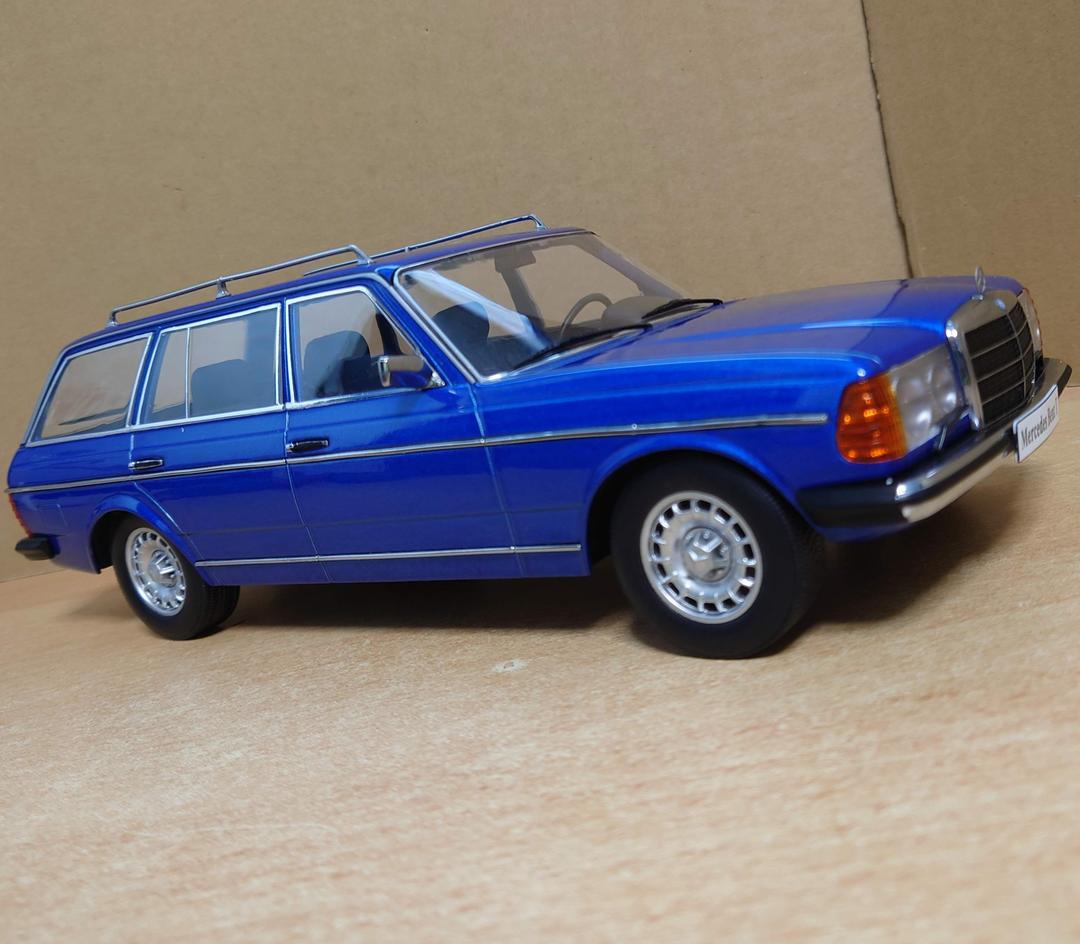 1/18 メルセデス S123 Tモデル 1978ダークブルー KKscale製 - メルカリ