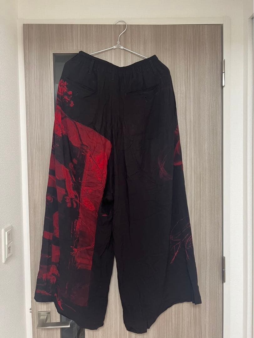 ヨウジヤマモト ストレートパンツ 黒