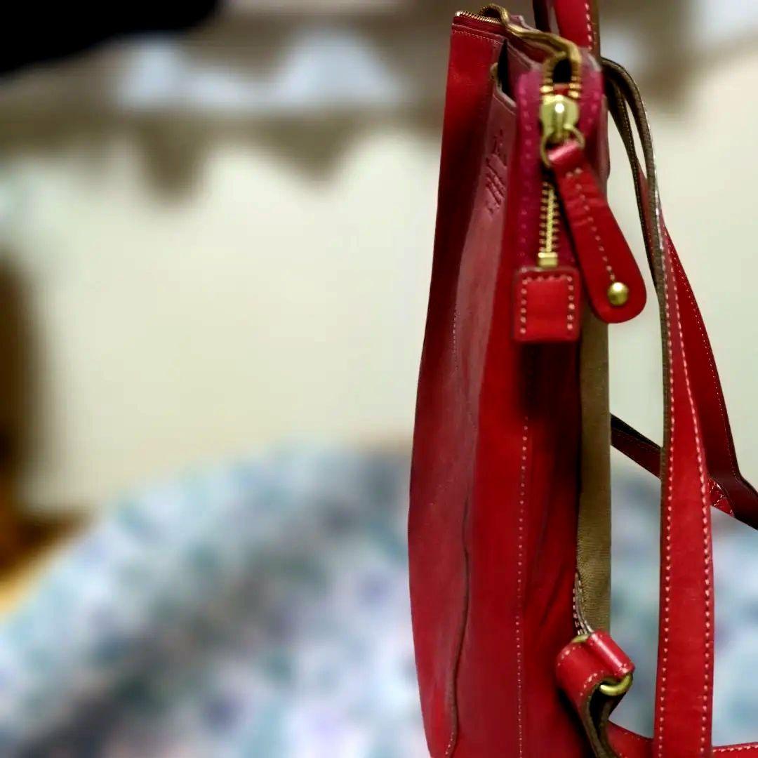 成人の日 おめでとうセール！Dakotaのレザーの赤いリュック