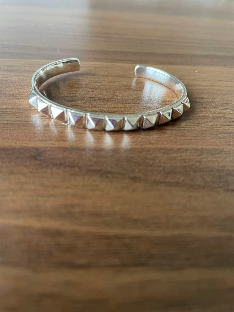 aiko着 e.m. イーエム シルバー スタッズ バングル