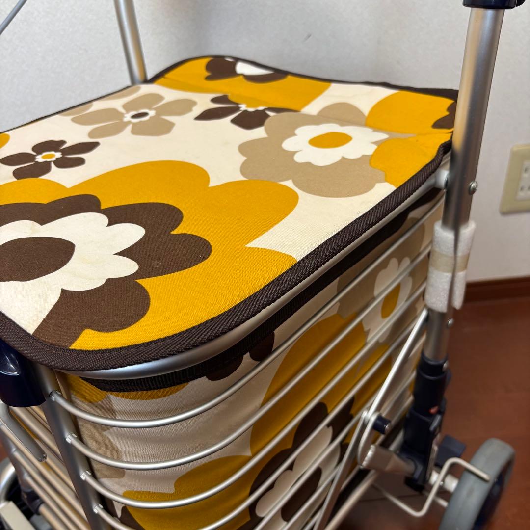 【美品】ユーバ産業株式会社　シルバーカー　ワイヤーカート　 スワレル　専用バッグ