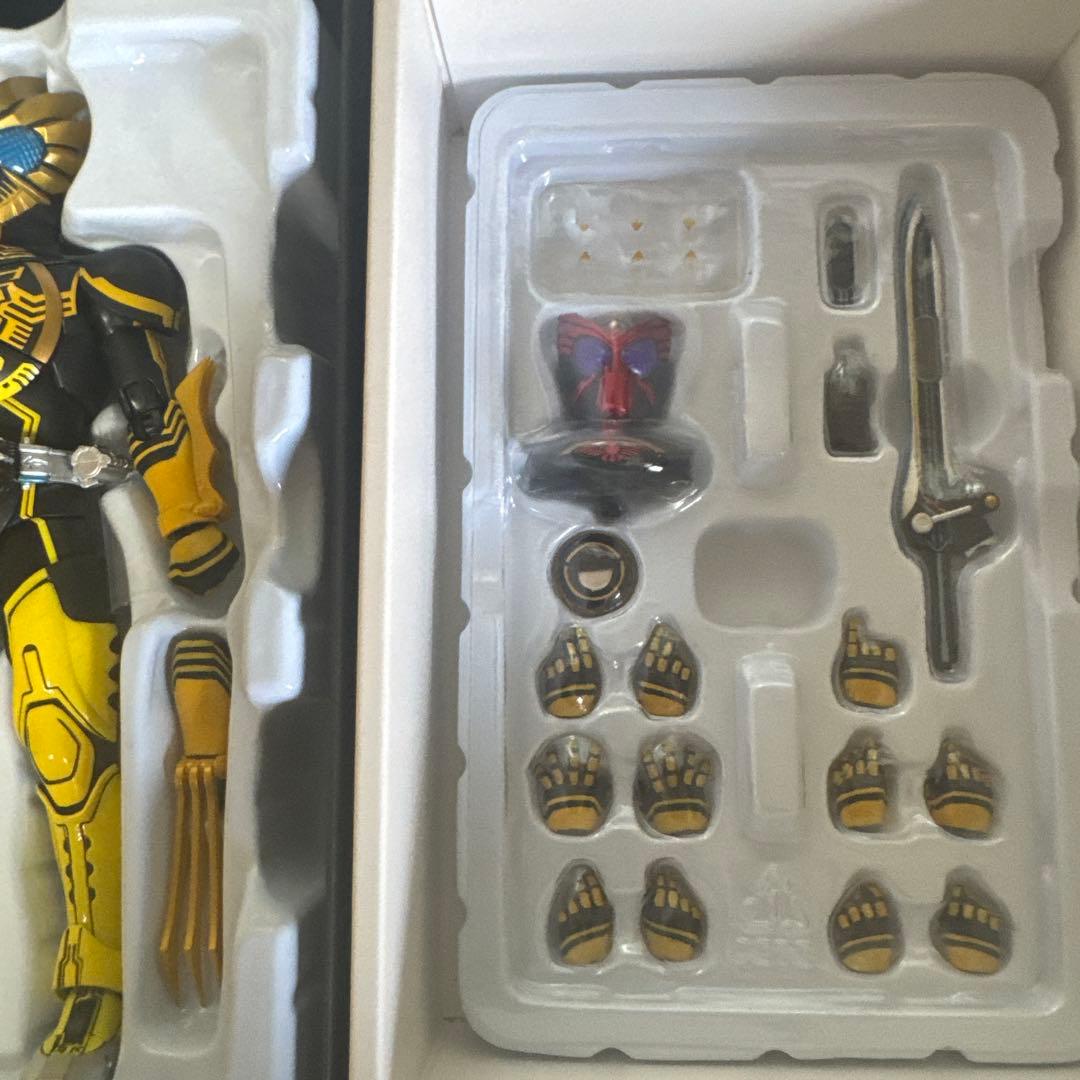 S.H.Figuarts(真骨彫製法) 仮面ライダーオーズ ラトラーターコンボ