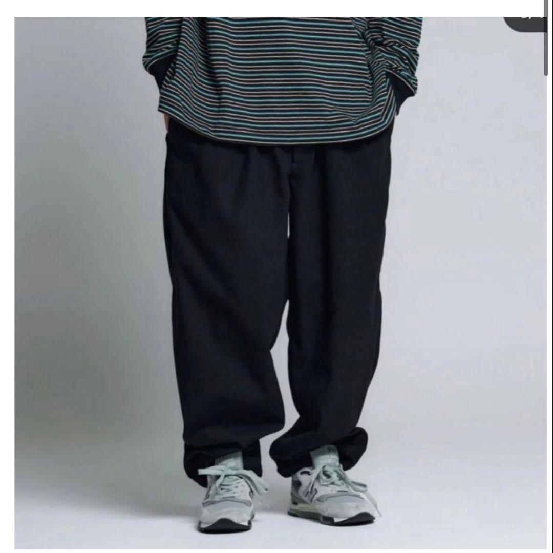 ALOUND TWO TUCK TAPERED CHINO PANTS - メルカリ