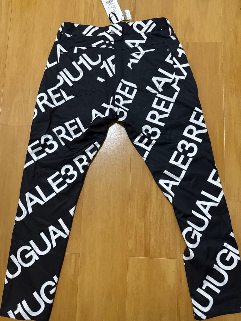 1PIU1UGUALE3 RELAX 柄セットアップ 新品未使用