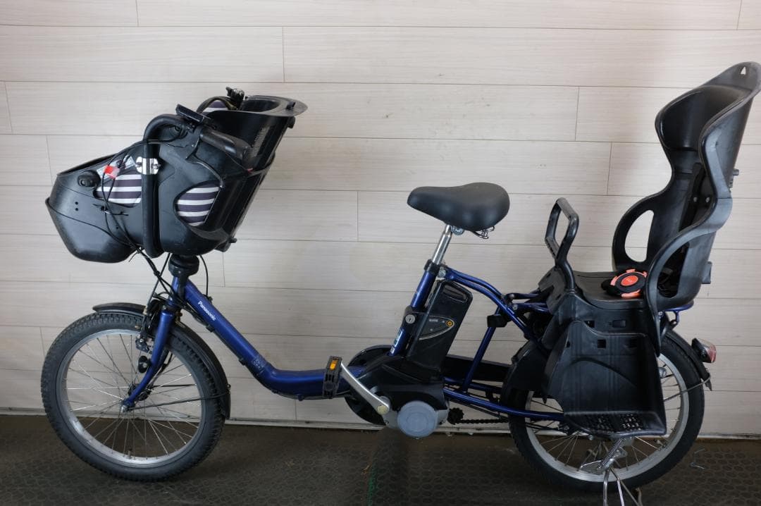 パナソニック ギュット　　20インチ　3段　8.9Ah（5点灯）充電器あり