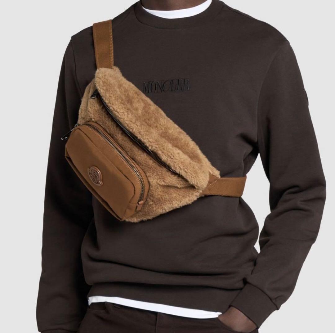 新品未使用】モンクレール ボディバック 新品 男女 希少 - メルカリ