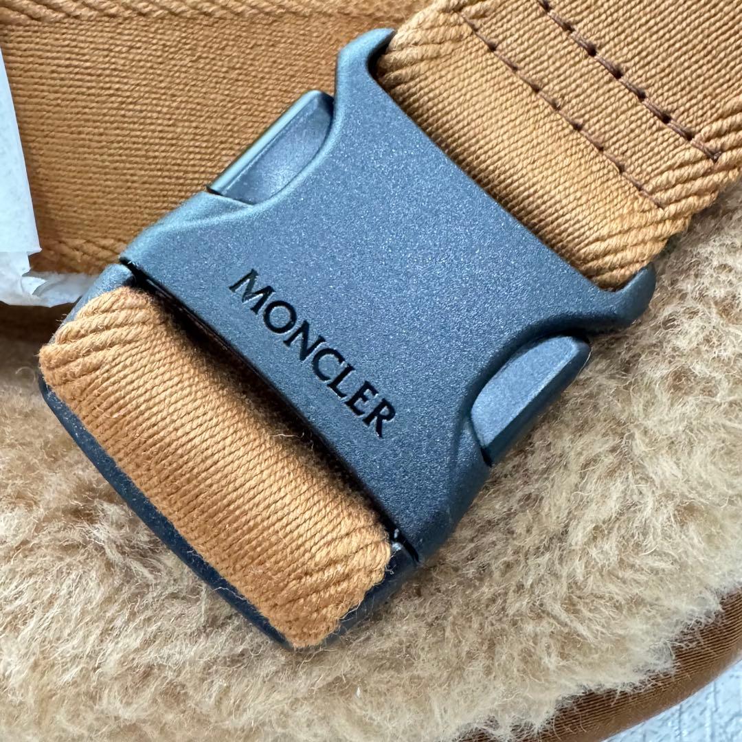 新品未使用】モンクレール ボディバック 新品 男女 希少 - メルカリ