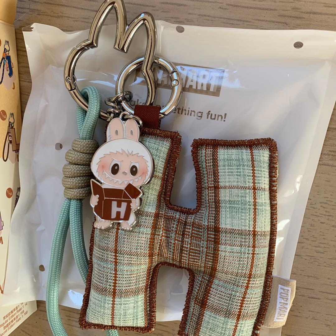 POPMART ラブブ イニシャルキーリング アルファベット H 新品未使用