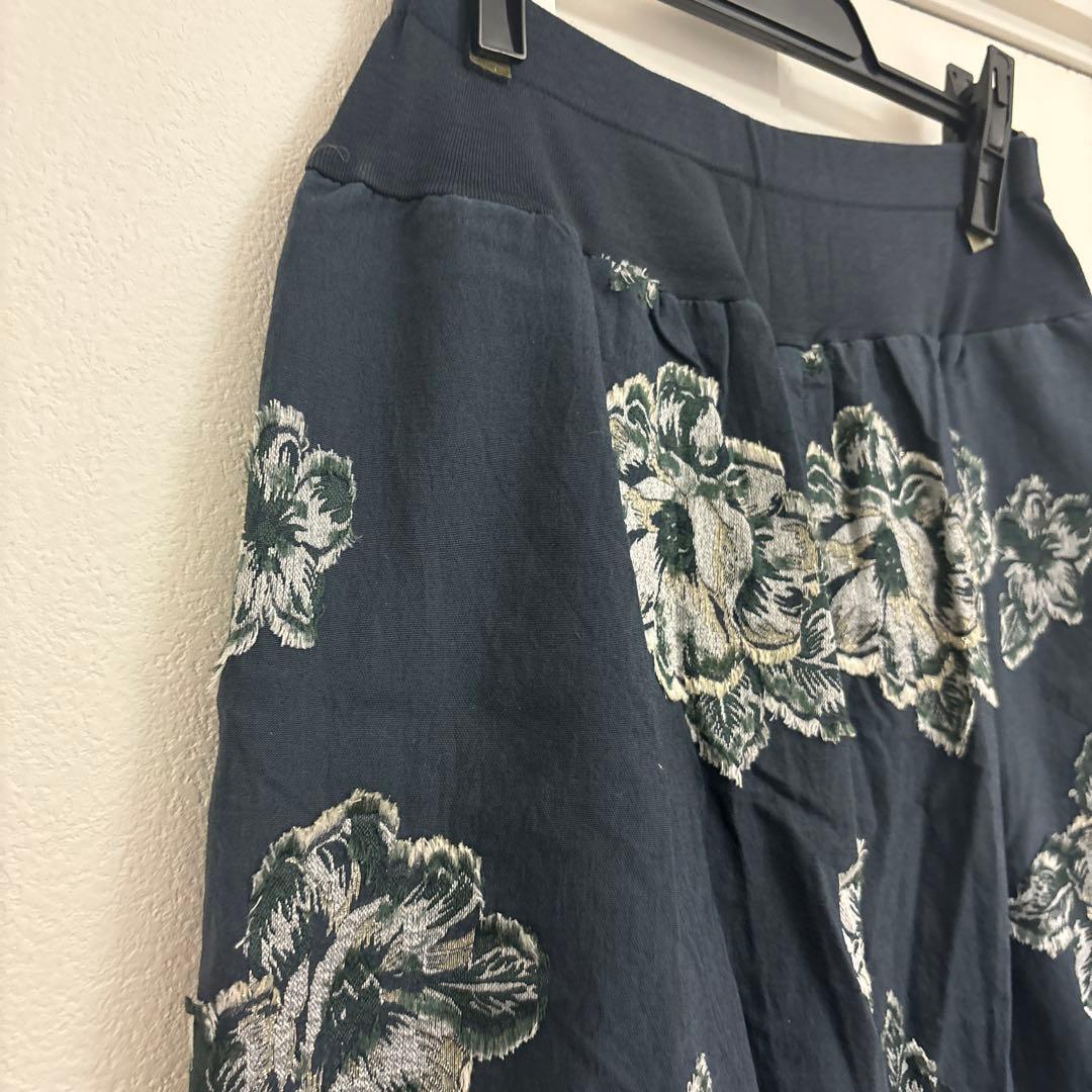 ビアズリー 美品 ジャガードパンツ - メルカリ