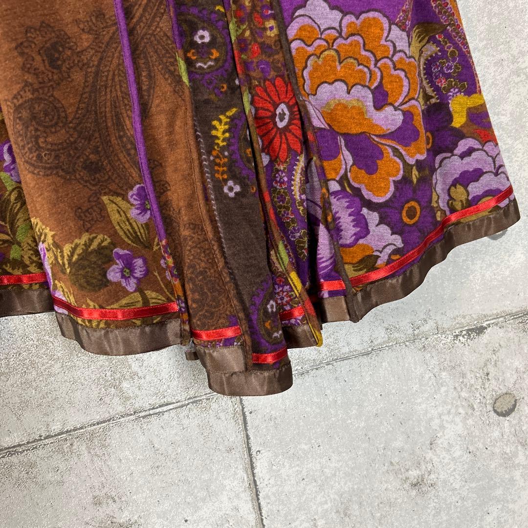 【美品】【エトロ】　個性的 ウエスト総ゴム　後ろ長め　美脚効果有り