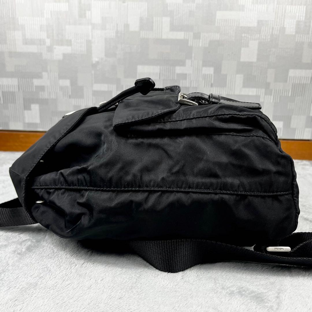 Prada プラダ ミニリュック 三角ロゴ ナイロン ブラック 黒