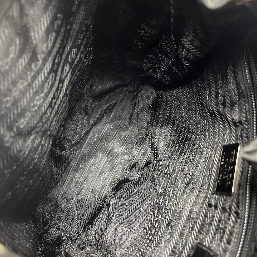 Prada プラダ ミニリュック 三角ロゴ ナイロン ブラック 黒