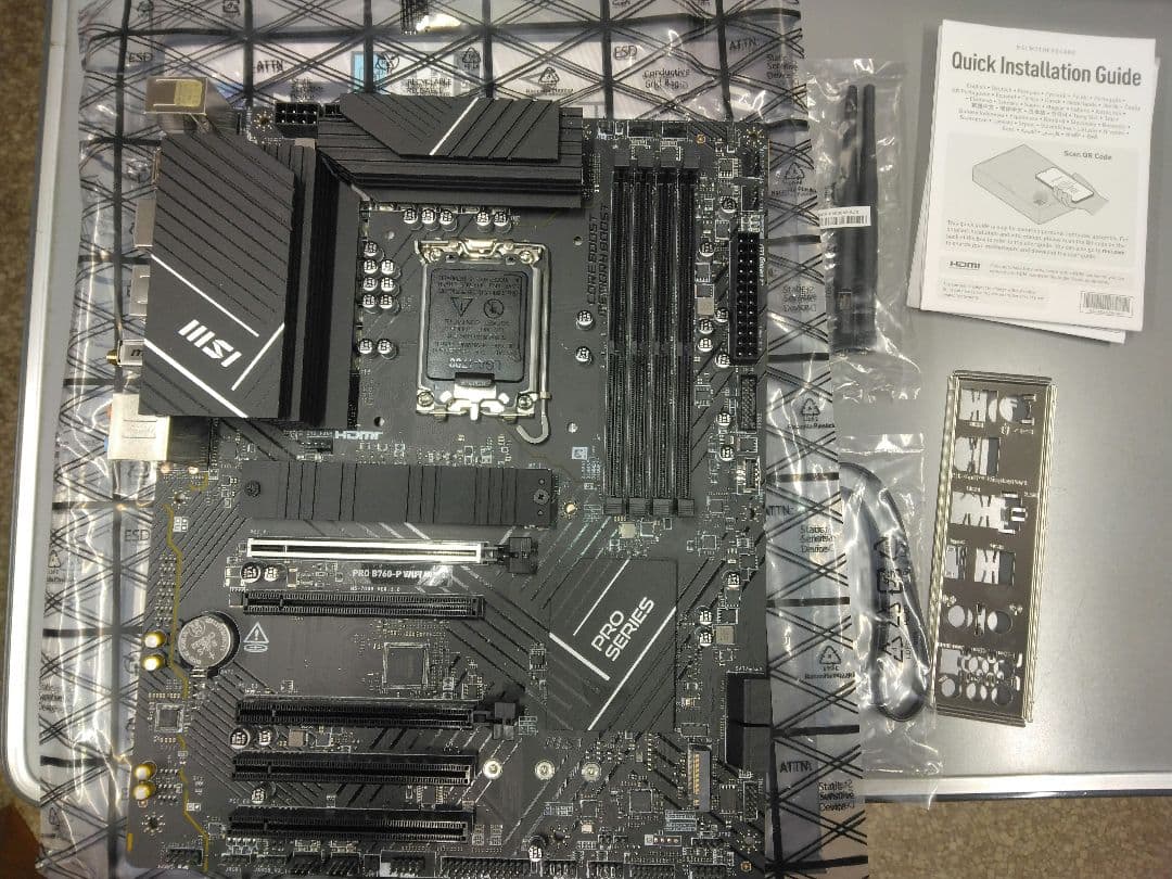 グラフィックボード・グラボ・ビデオカード MSI PRO B760-P WIFI DDR4/TW