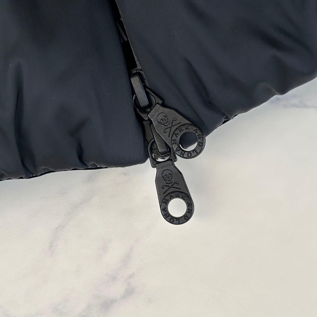 マークアンドロナ 近年モデル ジップブルゾン コード フード 中綿 黒