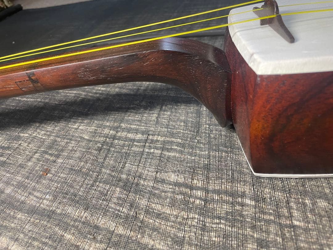 和胡弓，紫檀材，竹弓（レワ弓），付属品