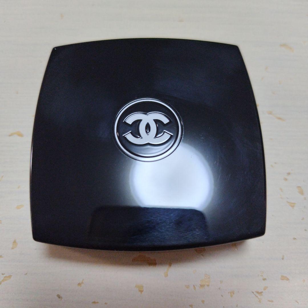 レキャトルオンブル 239 ブトンバロック シャネル