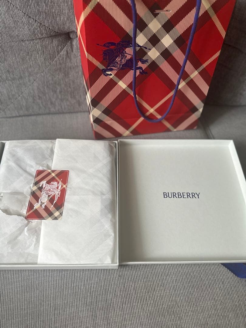 新品Burberry カシミヤスカーフ168x30