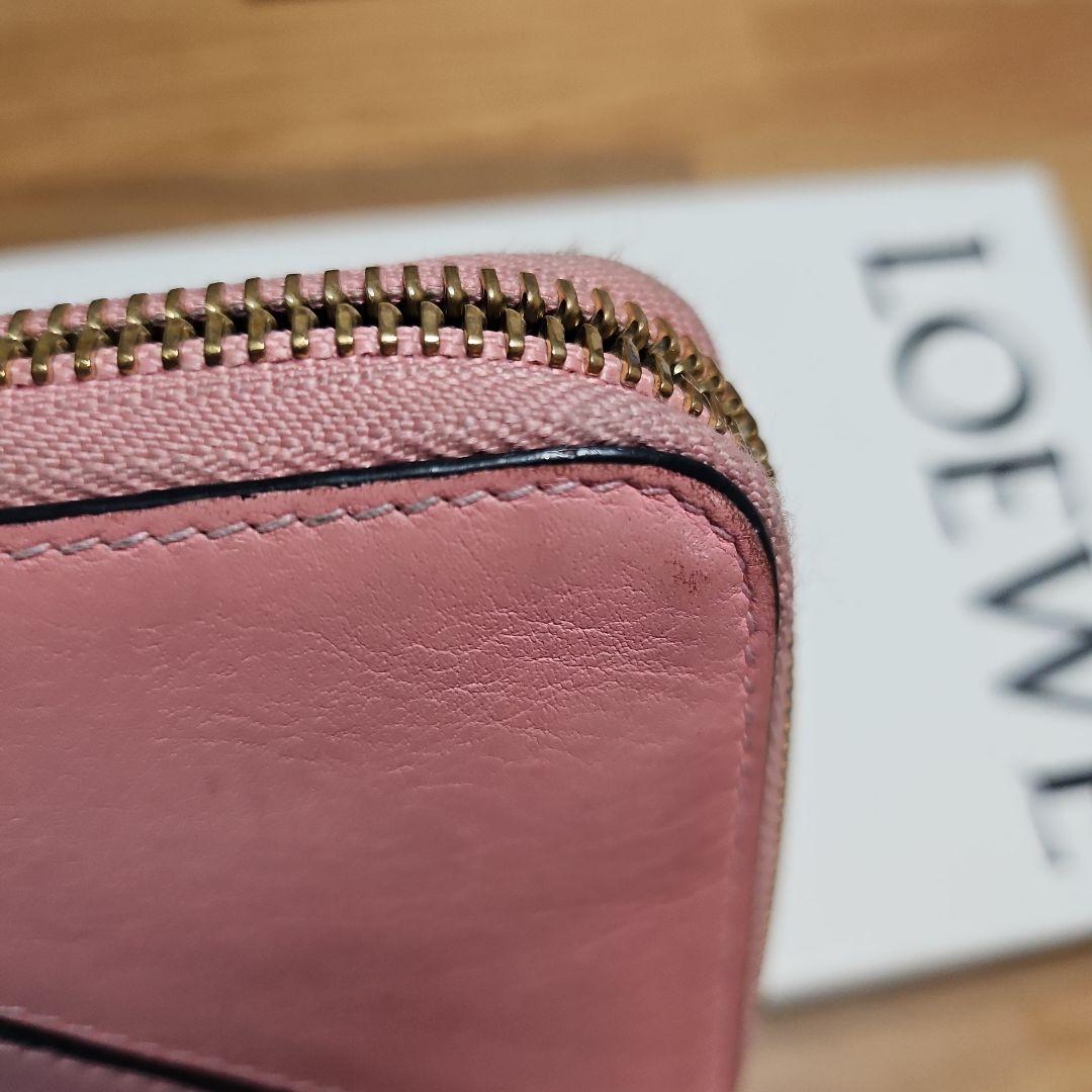 LOEWE ピンク レザー 長財布